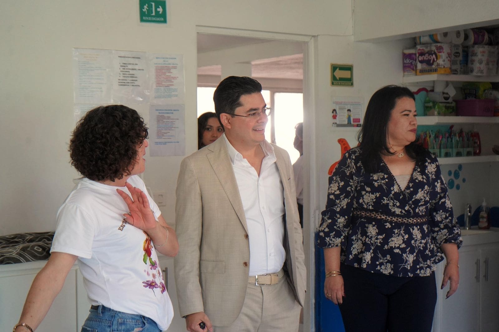 Supervisa Rafael Loera estancia infantil en Cuauhtémoc; rescatada tras retiro de apoyos federales