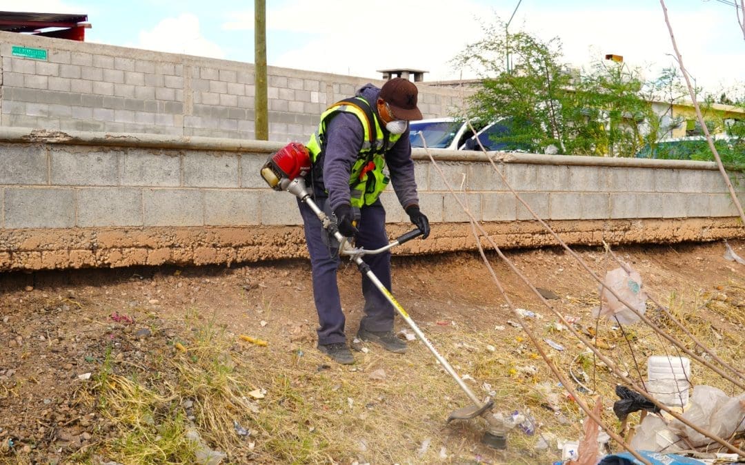 Realizan operativo de limpieza en arroyos del oriente de Chihuahua