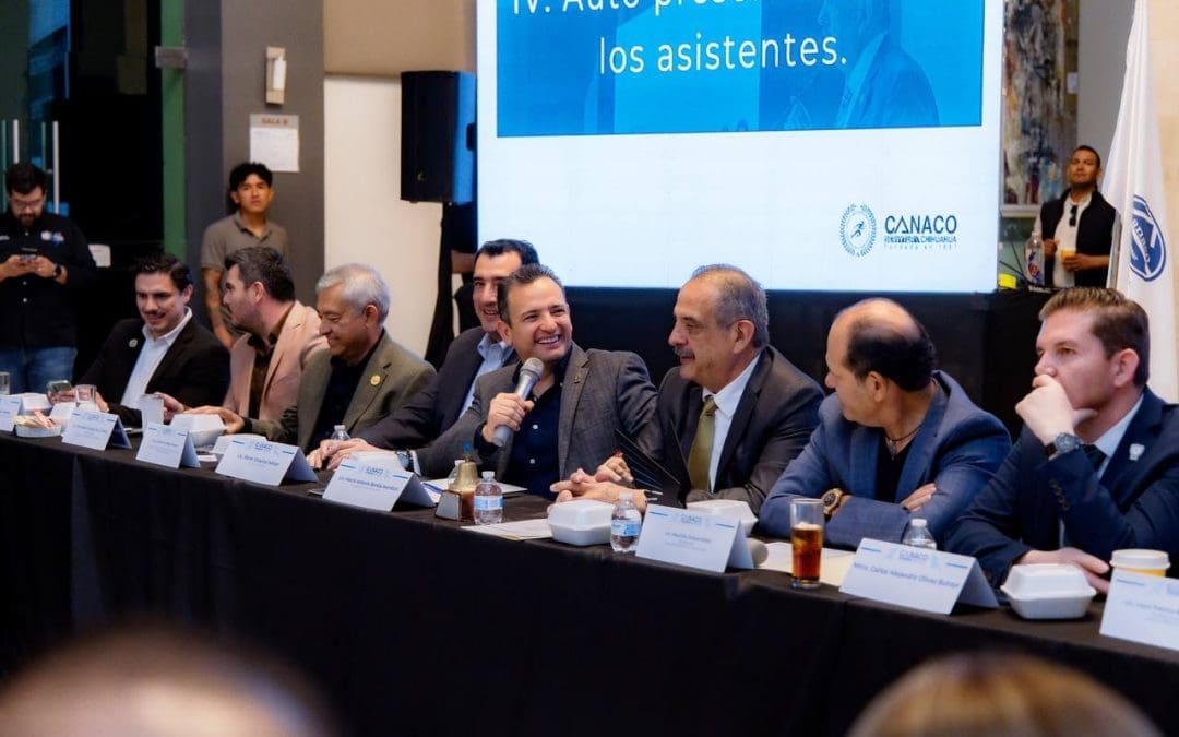 Bonilla reconoce a CANACO por su contribución al desarrollo económico