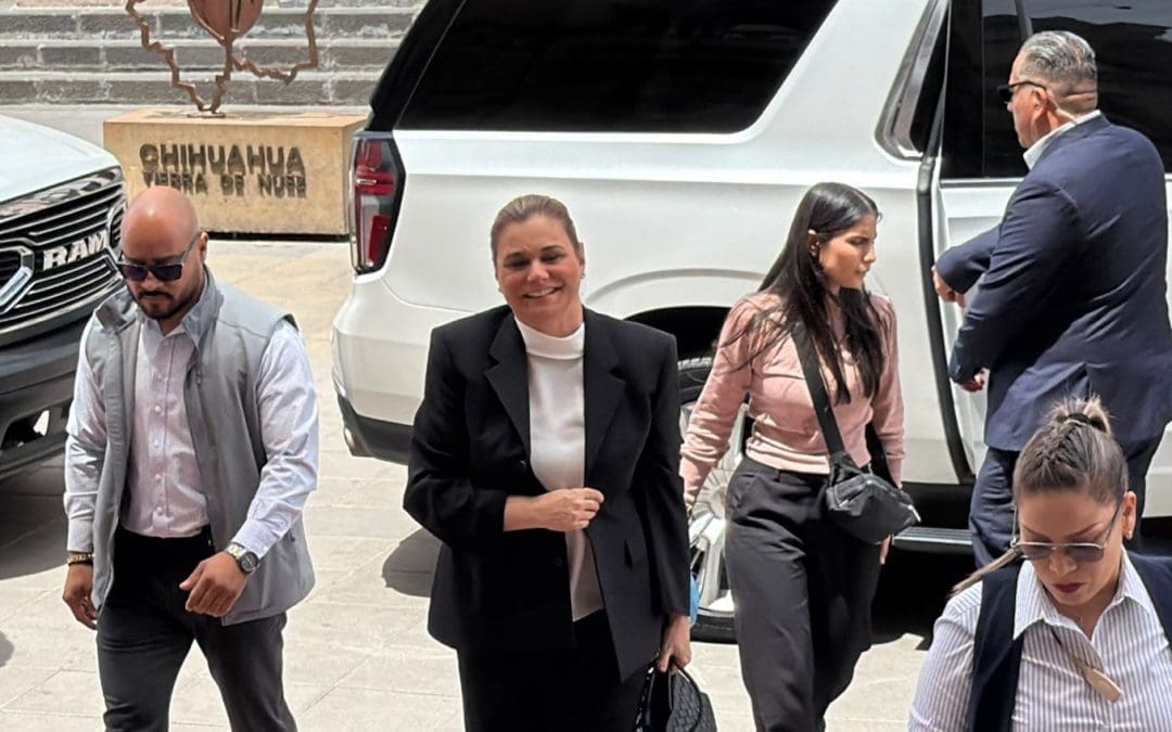 «Estamos bajo investigación», evita Maru Campos confirmar si acudirá al Senado