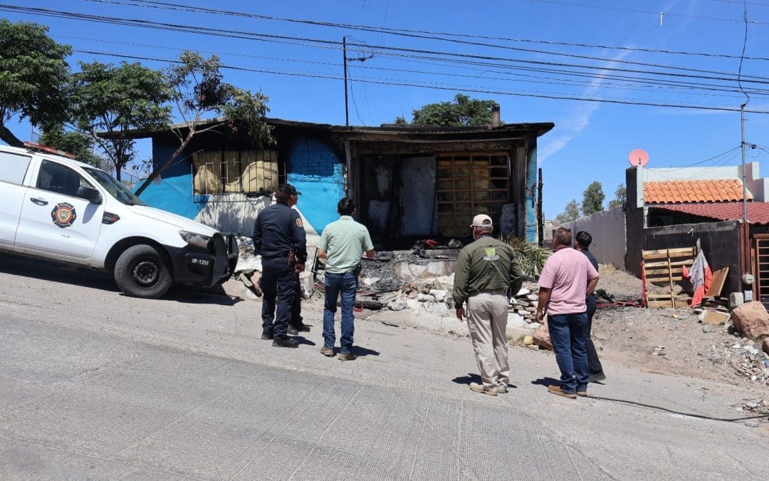Derrumbarán casa en Cerro de la Cruz por abandono y constantes incendios