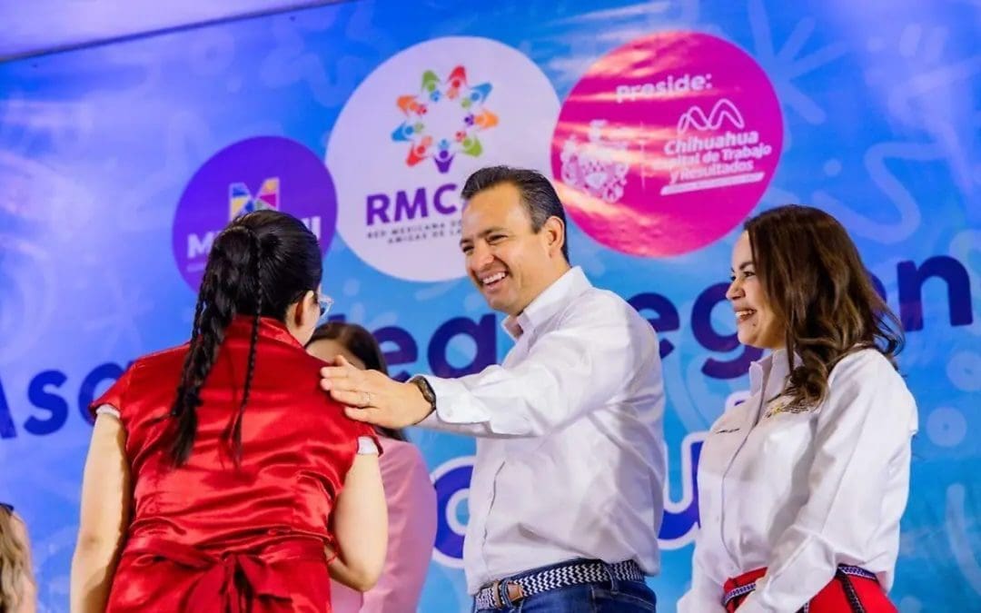 Advierte Marco Bonilla en Juárez sobre riesgos digitales para menores