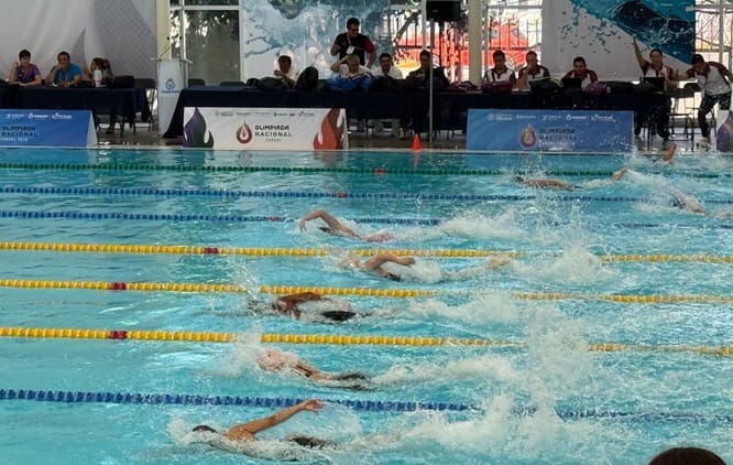 Chihuahua inicia con medallas en natación
