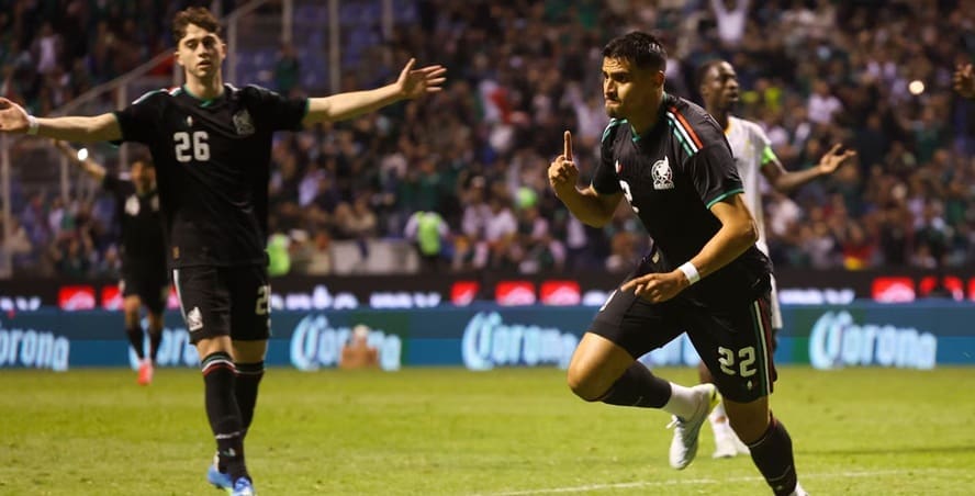México vence y convence en amistoso