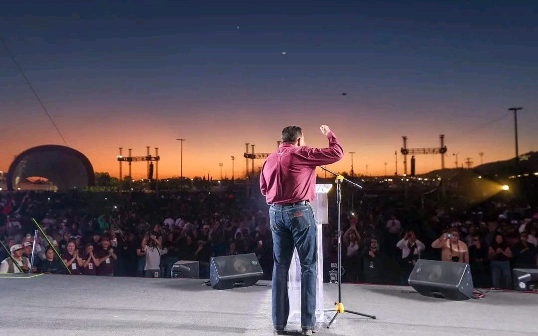 Cruz Perez Cuellar se reúne con mamás maestras de la sección 42