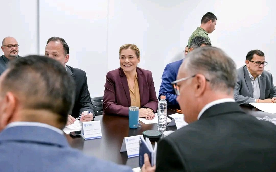 Regidores fijan posicionamiento por persecución política en contra de la gobernadora