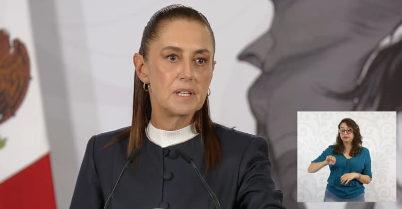 Sheinbaum anuncia credencial para acceso universal a la salud; arrancará con adultos mayores