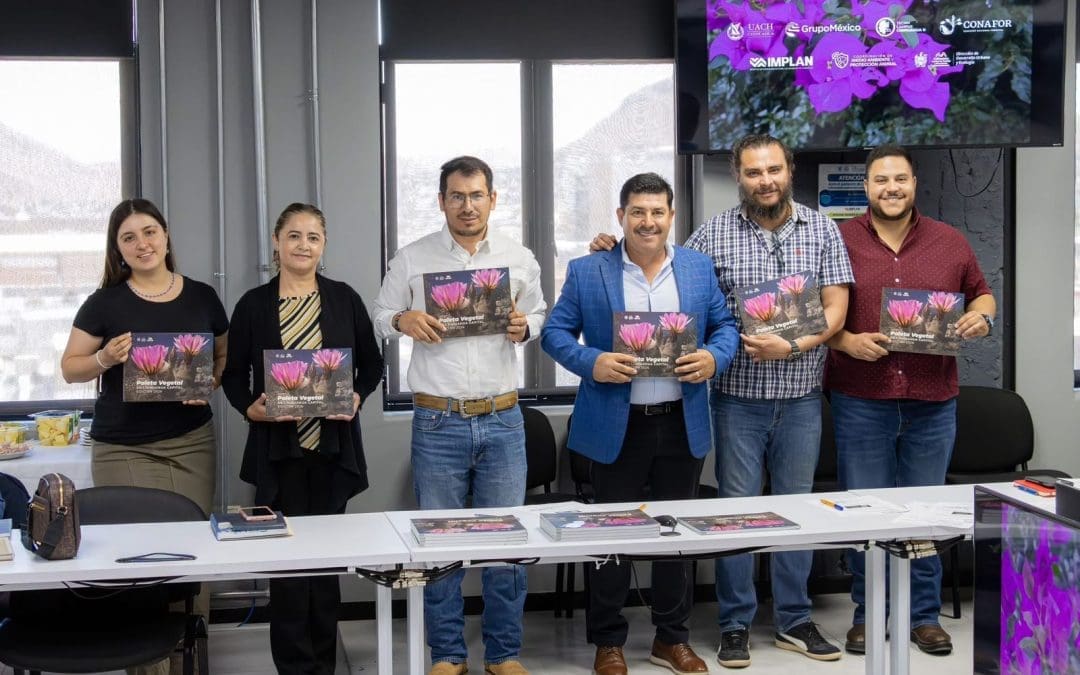Investigadores de la UACH colaboran en el libro Paleta Vegetal