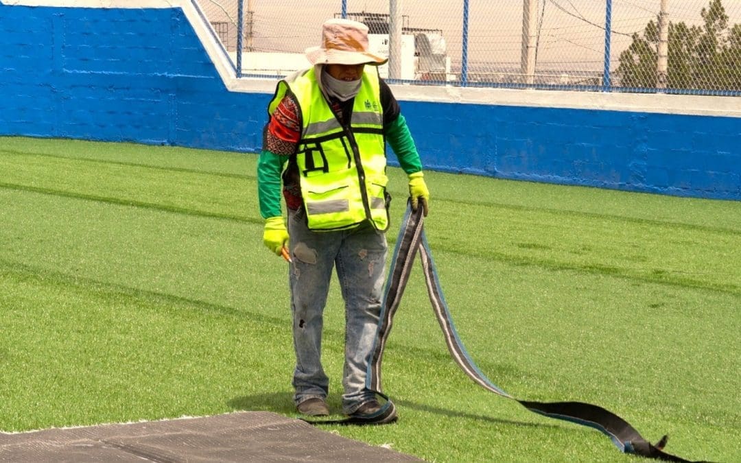 Da inicio municipio la rehabilitación de cancha Media Luna de la colonia Rosario