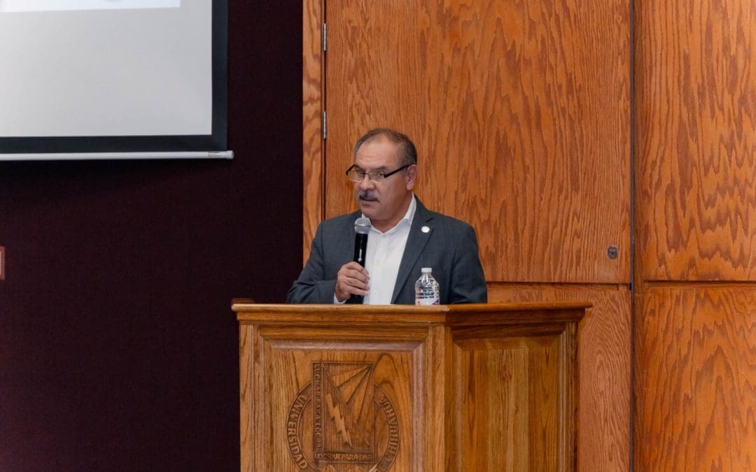Crea la UACH comités externos de carrera
