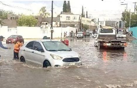 Vecinos se preparan ante las lluvias