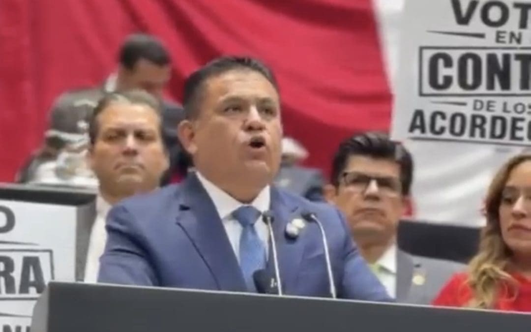 Denuncia Alex Domínguez violación constitucional para proteger a Javier Corral