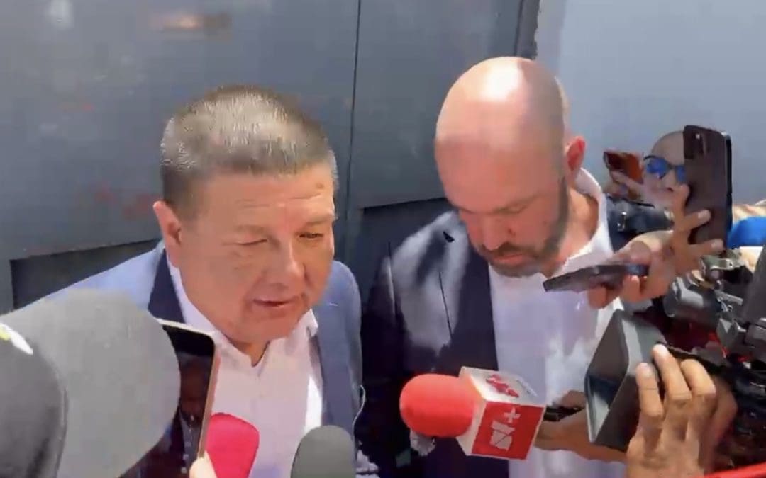 Respondí cuestionario de la FGR; César Jauregui