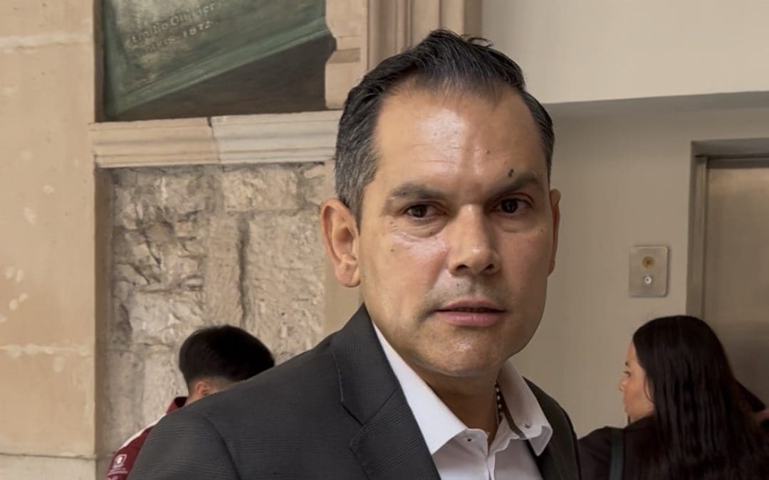 “La gobernadora tiene fuero”: rechaza Gil Loya persecución politica contra Maru Campos