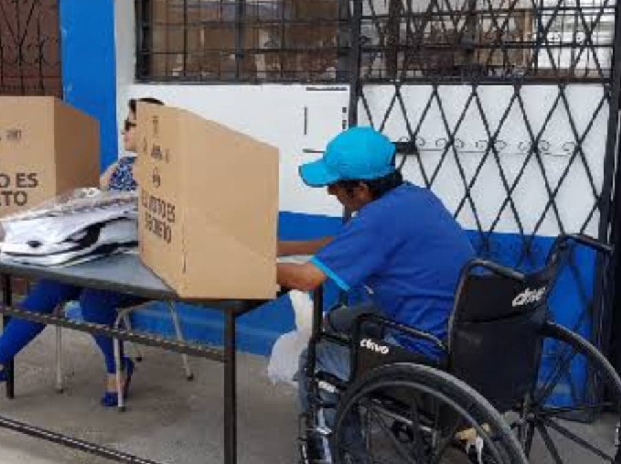 El INE adecuará accesibilidad de personas con discapacidad para que voten