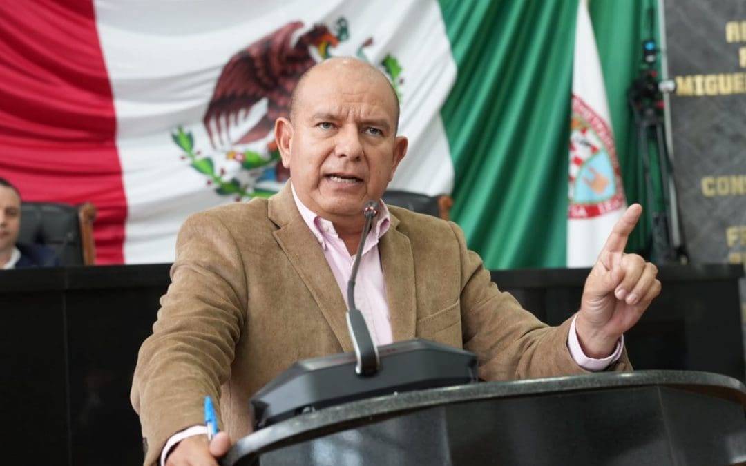 Estrada acusa uso político de suspensión del BOWI previo a marcha