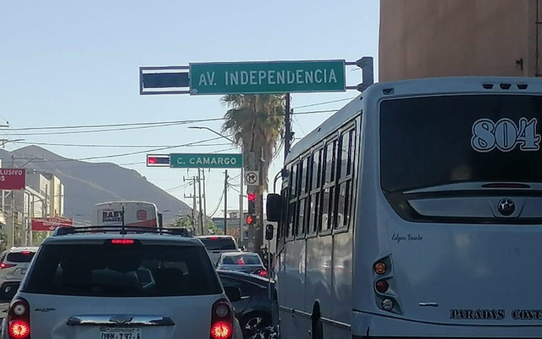 Reportan semáforos apagados en Independencia y Niños Héroes