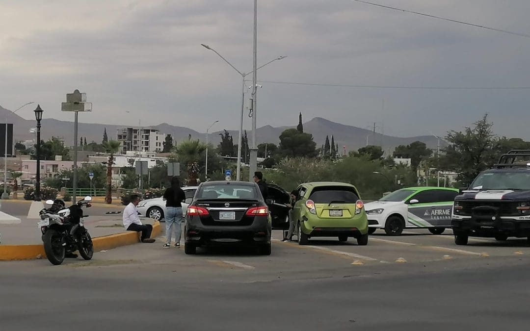 Motociclista resulta lesionado tras choque con dos autos en Ocampo y Deza y Ulloa