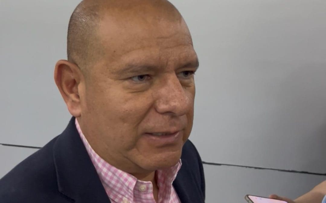 Cuauhtémoc Estrada califica de «chuscas» las declaraciones de Maru Campos en entrevistas nacionales