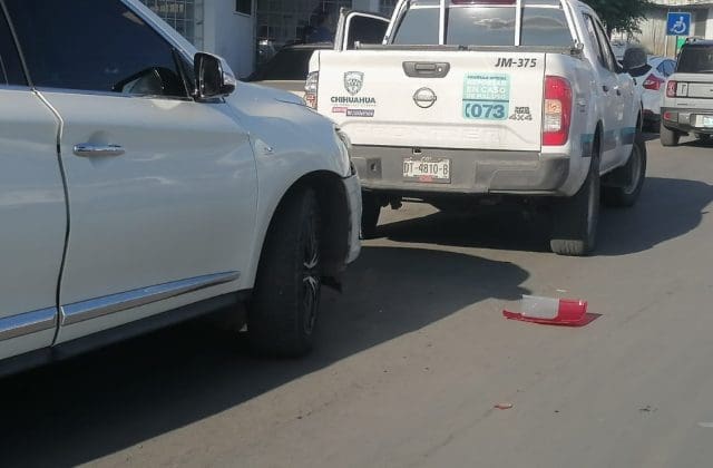 Accidente vial en calle Julián Carrillo