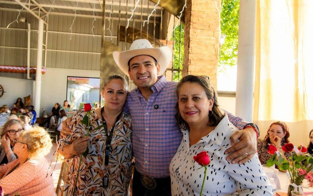 Reúne Bonilla a mil mamás en Santa Isabel
