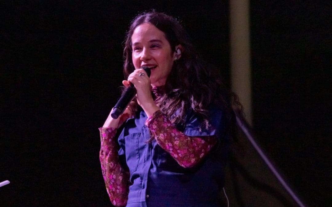 Ximena Sariñana se presenta con éxito en el Festival de las Tres Culturas