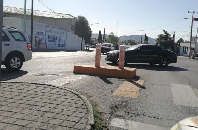 Mejoran cruce peatonal en Juan Escutia y Tenochtitlan para reforzar seguridad escolar