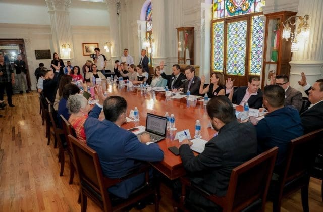 Aprueban dictámenes sobre cambios de uso de suelo y patrimonio municipal