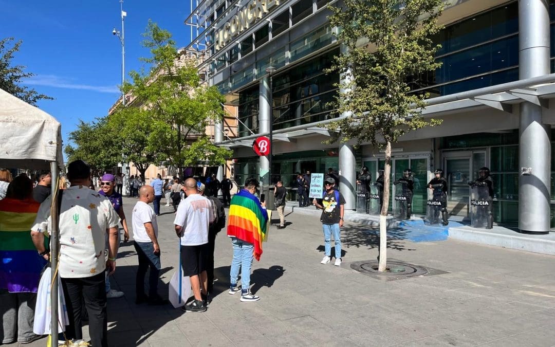 Despliegan antimotines en Congreso ante votación de matrimonio igualitario