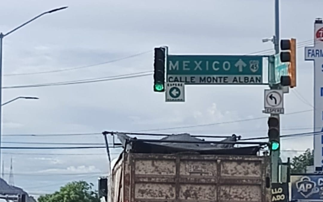Denuncian falla en semáforo de Monte Albán y Heroico Colegio Militar