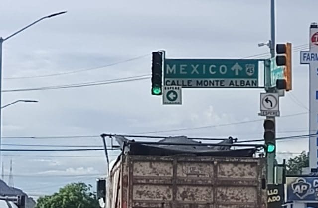 Denuncian falla en semáforo de Monte Albán y Heroico Colegio Militar