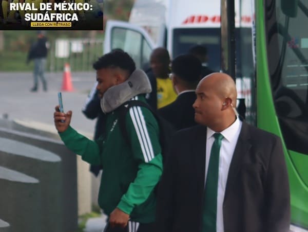 Luego del retraso Sudáfrica arribo a México