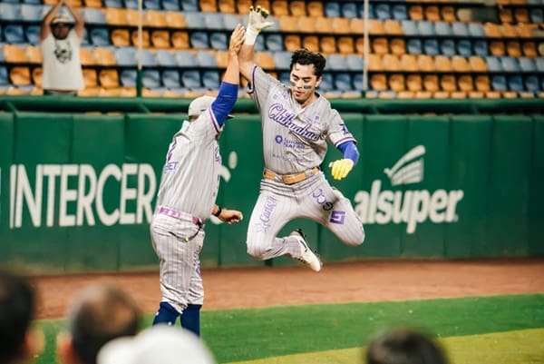 Dorados se mantiene de sublíder en el estatal de beisbol 2026