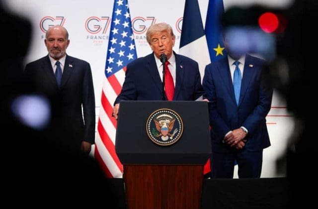 Trump insiste “los cárteles dirigen México”; Sheinbaum está “muy asustada”