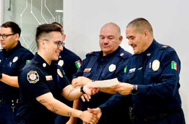Reconocen a 94 elementos de seguridad y emergencia por su compromiso con la ciudad.