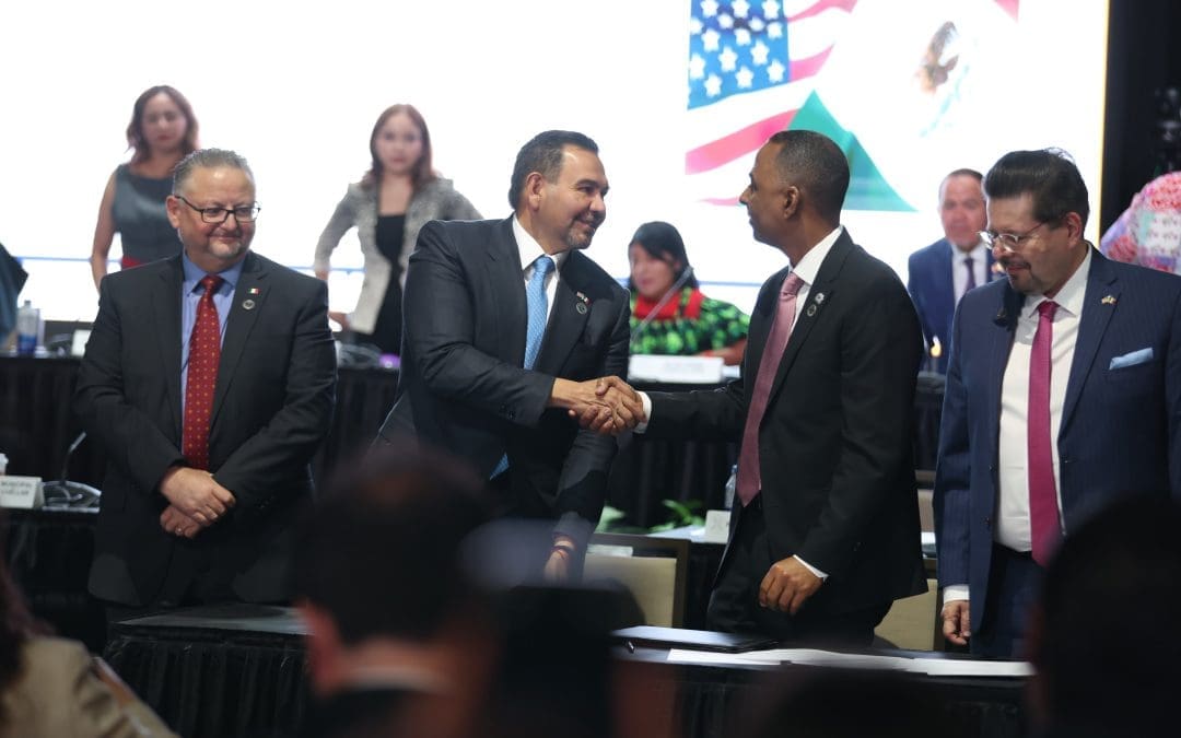 Pérez Cuéllar encabeza renovación del hermanamiento entre Ciudad Juárez y El Paso