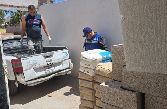 Apoya municipio a Ana María para construir una nueva habitación y mejorar el bienestar de su familia.