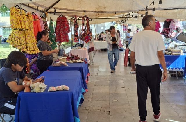La regidora Joni Jacinta Barajas González invita a la ciudadanía al evento «Secatinehuarame que significa Hecho a Mano»
