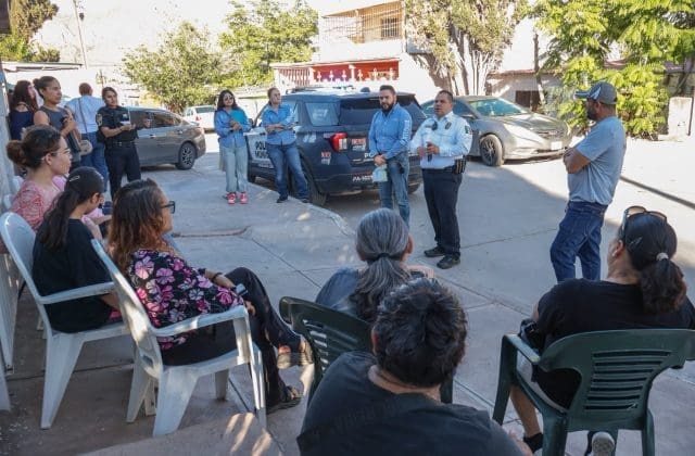 Luis Villegas encabeza jornada de servicios en la colonia Nombre de Dios