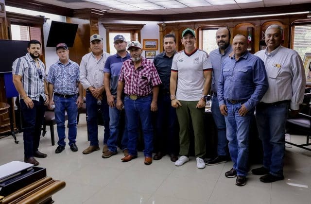 Marco Bonilla se reúne con transportistas de Cuauhtémoc para abordar necesidades de la región