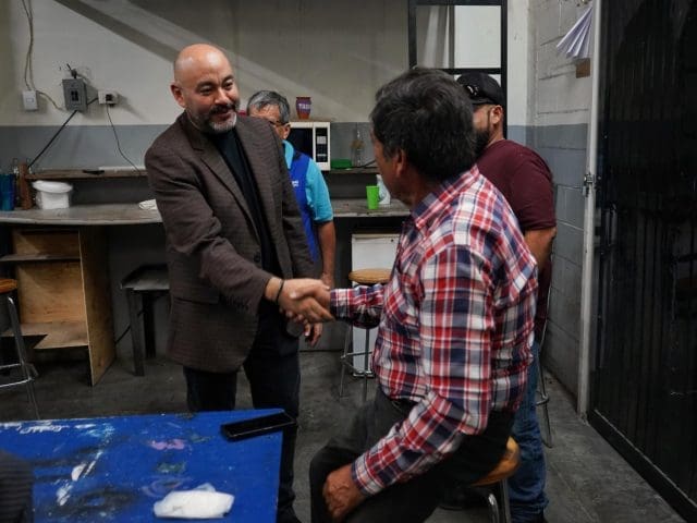 Nuevo secretario de Desarrollo Humano se presenta ante el personal y anuncia gira por Juárez