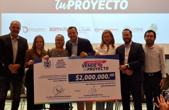 Entregan apoyos a 104 emprendedores del programa «Vende tu Proyecto 2026»