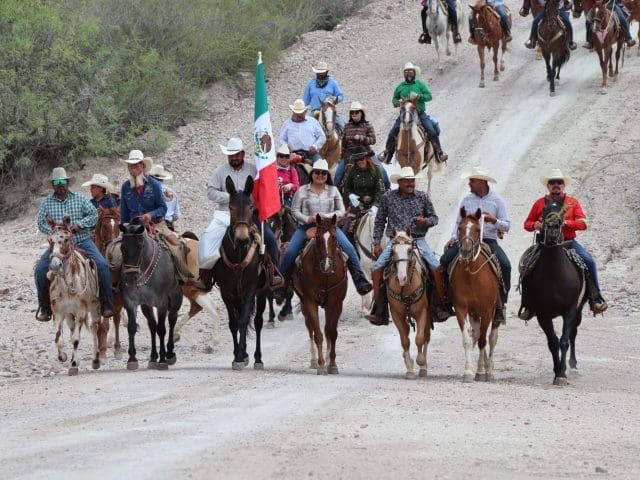 Concluye la XXXI Cabalgata Villista con más de 8 mil 500 jinetes en Parral