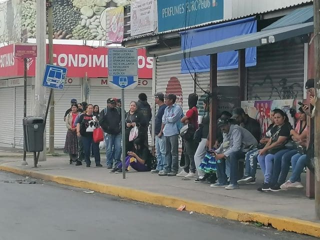 Usuarios esperan hasta una hora por falta de camiones en Chihuahua