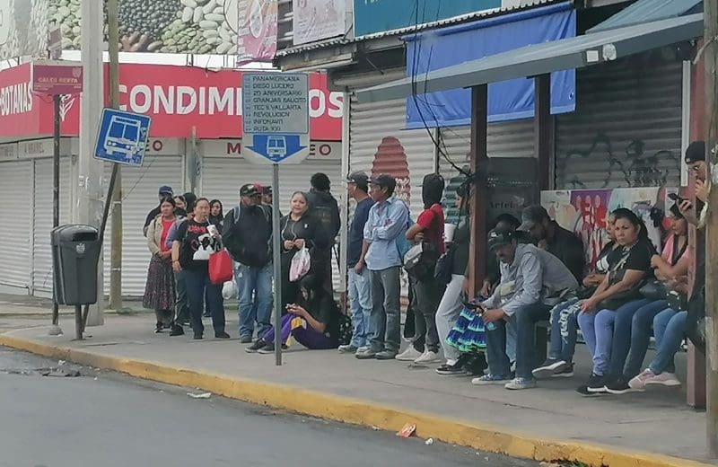Usuarios esperan hasta una hora por falta de camiones en Chihuahua