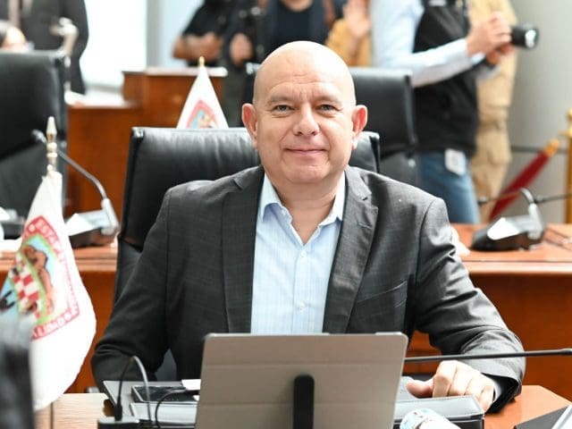 Morena acusa al PAN de querer dar «cheque en blanco» a Gobernadora para vender terrenos del Estado