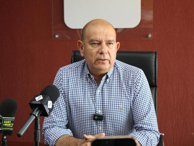 Estrada plantea paridad de género en rectoría de la UACH y UACJ