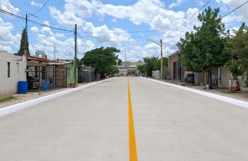 Concluyen pavimentación de calle Acetona en la colonia Juan Güereca