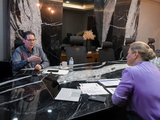 Revisa Maru Campos avances económicos con secretario de Hacienda rumbo al cierre de año
