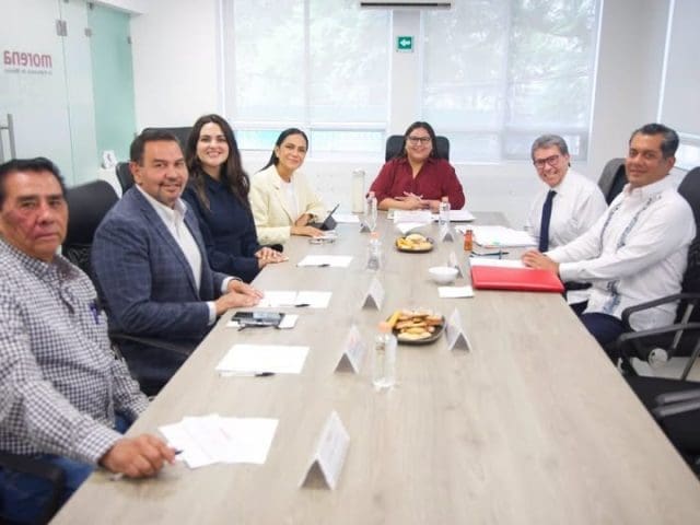 Reúnen a Andrea, Cruz y Martín Chaparro en CDMX ante proceso interno de MORENA